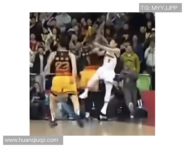 篮球明星搞笑翻车视频大集合让你捧腹大笑的精彩瞬间回顾